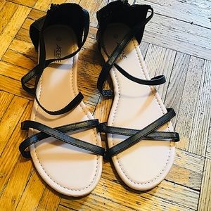 NWOT Ardene Sandals